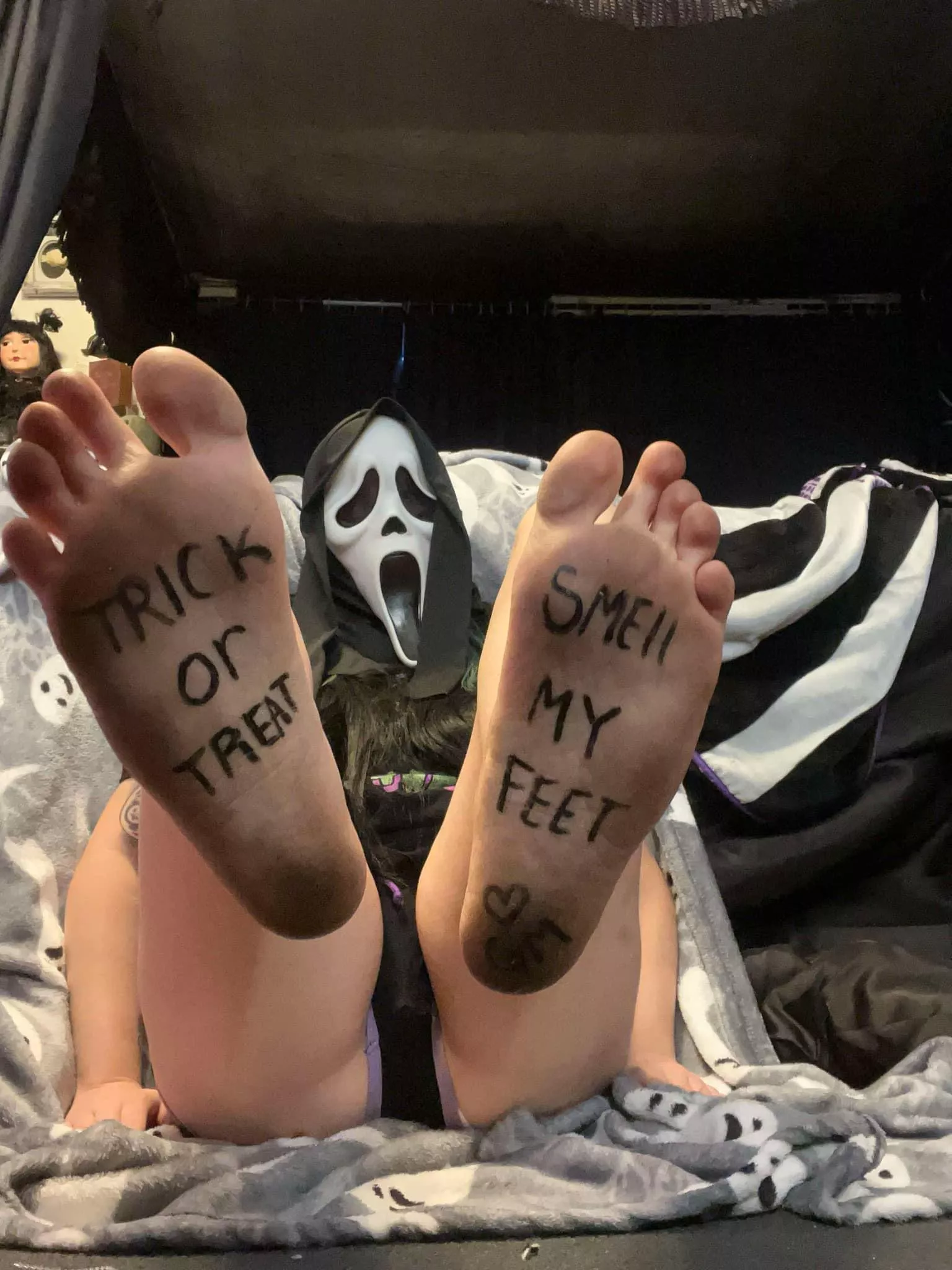 Trick or Treat, Smell my Feet