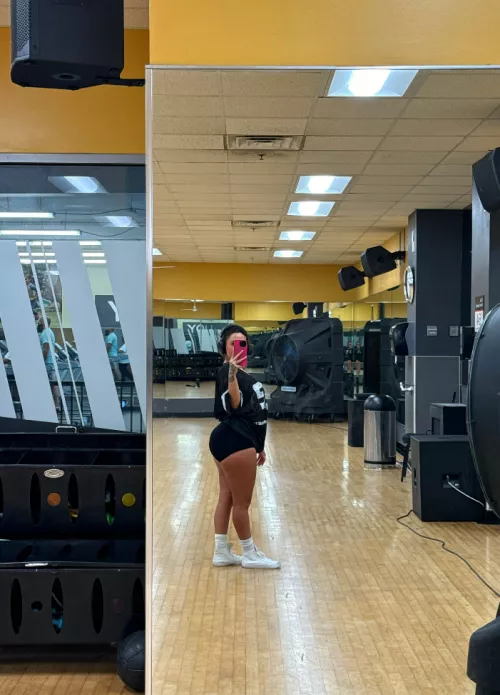 Would you like to join me for a workout here?