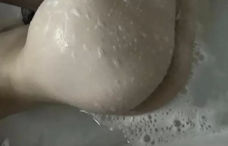 19 [M4M] (Central) virgin bottom wanting used between 7am-10am today