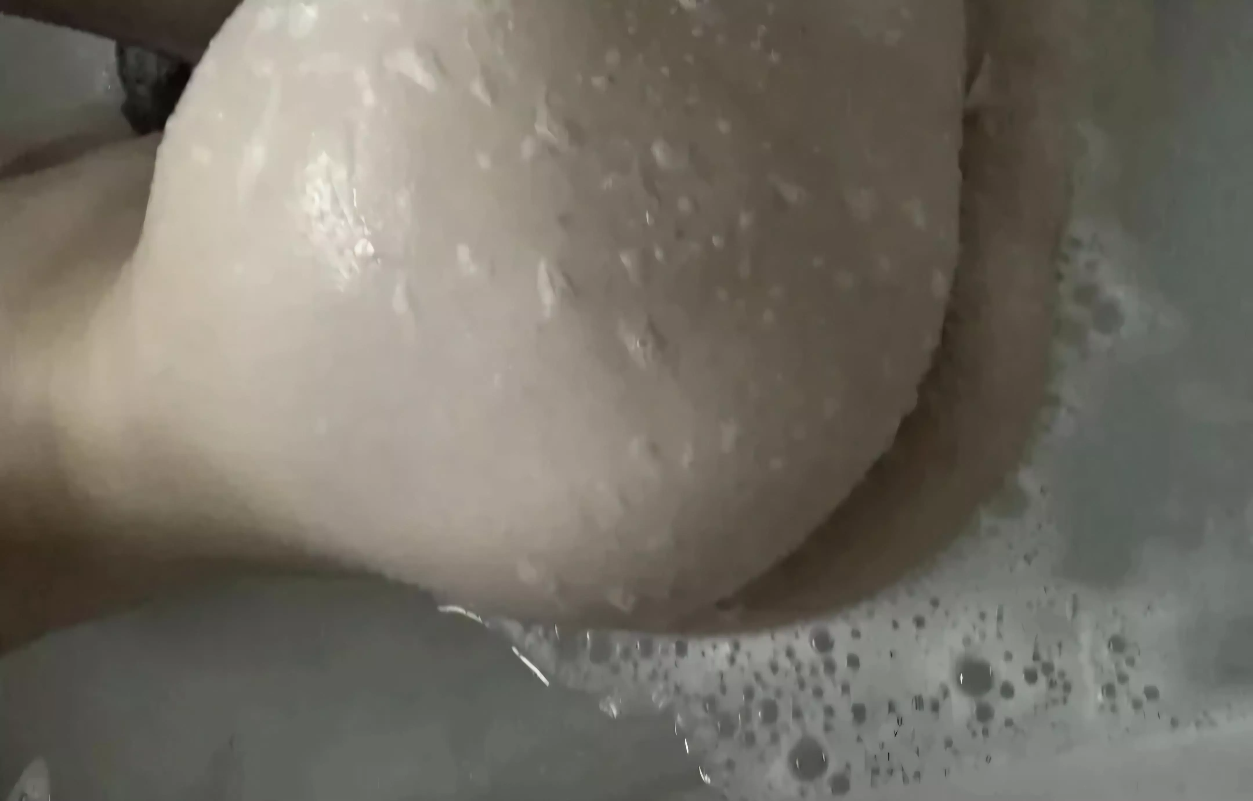 19 [M4M] (Central) virgin bottom wanting used between 7am-10am today