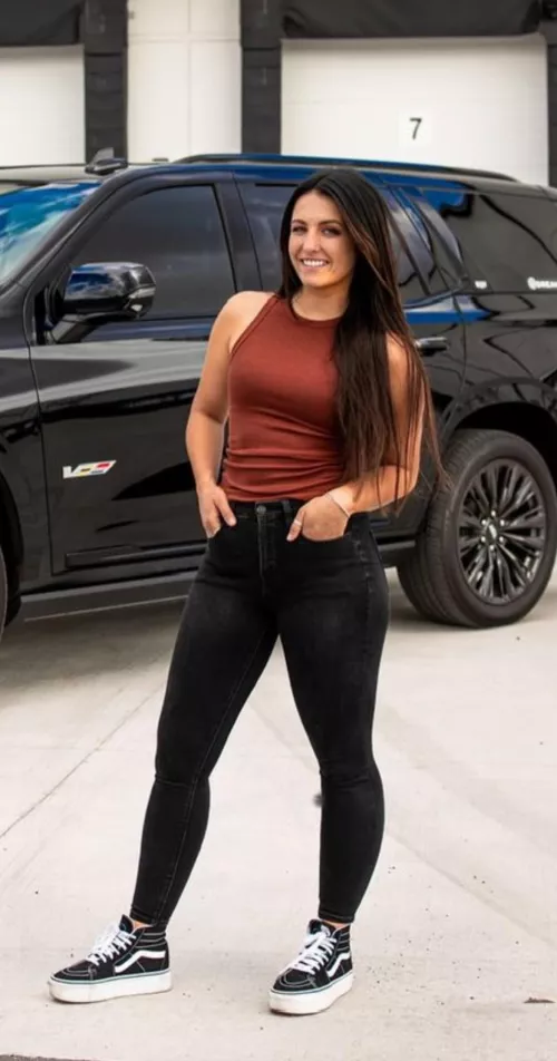 Alex being the total smoke show she is..