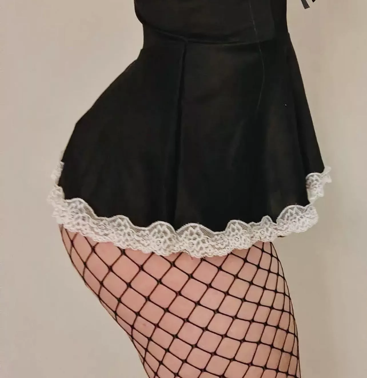 Bambi  is thinking will she drink some wine and listen to files 