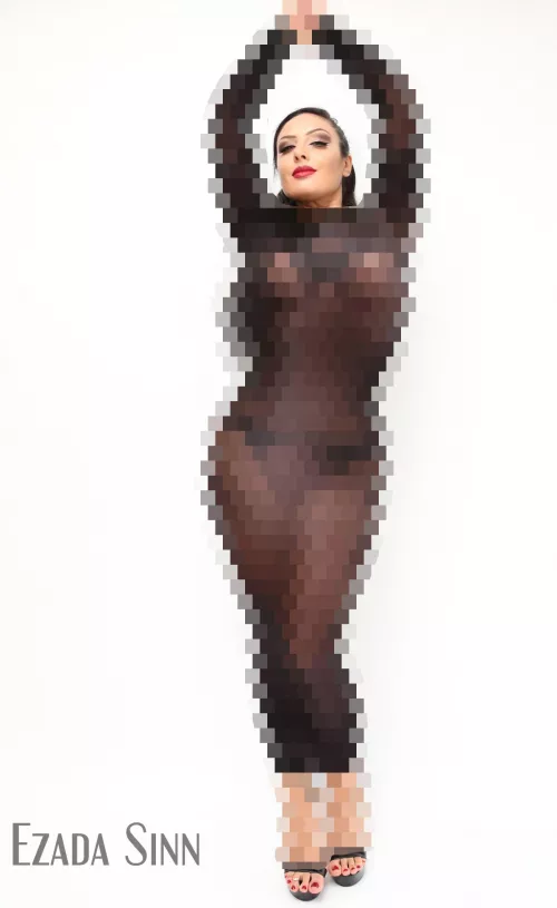 Being almost completely covered in nylon feels so good! 