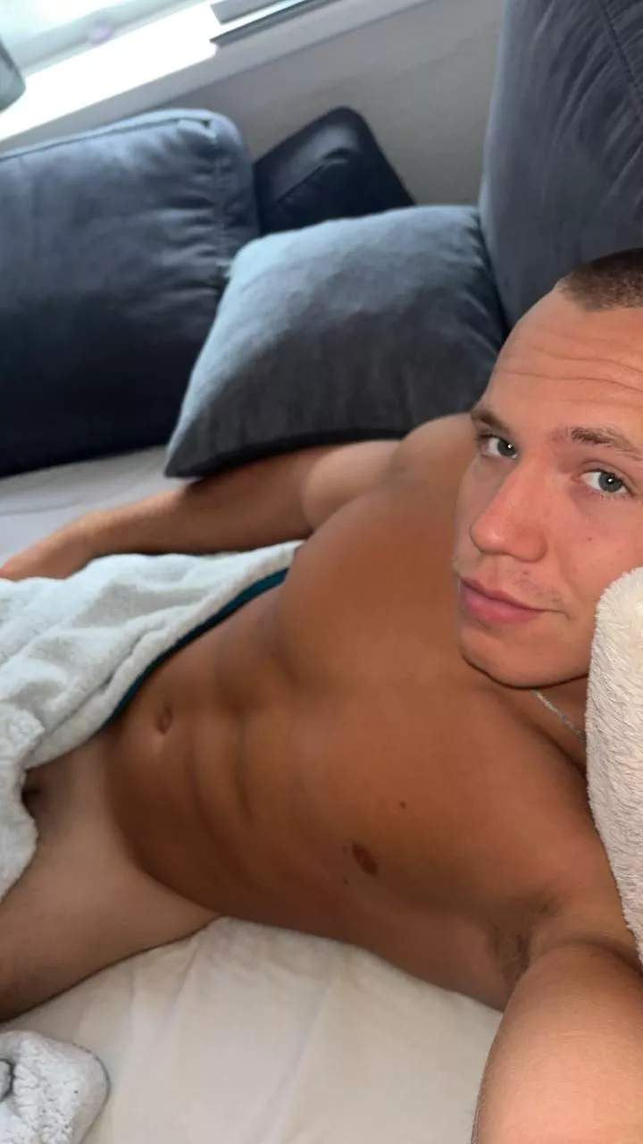 Come closer 😘🔥