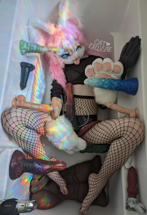 Feet and everything else too :3 