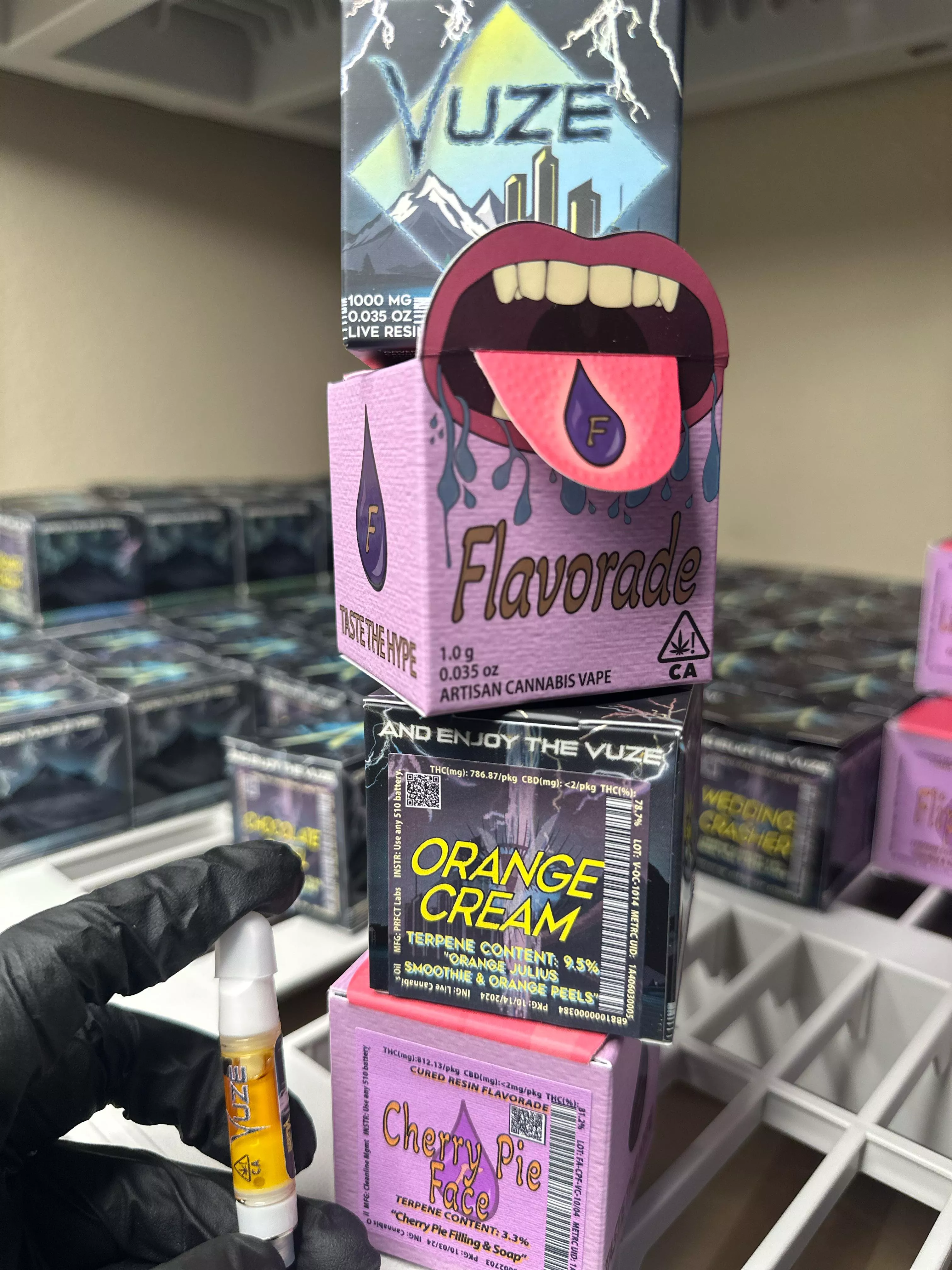 Flavorade cured resin and Vuze Extracts live resin