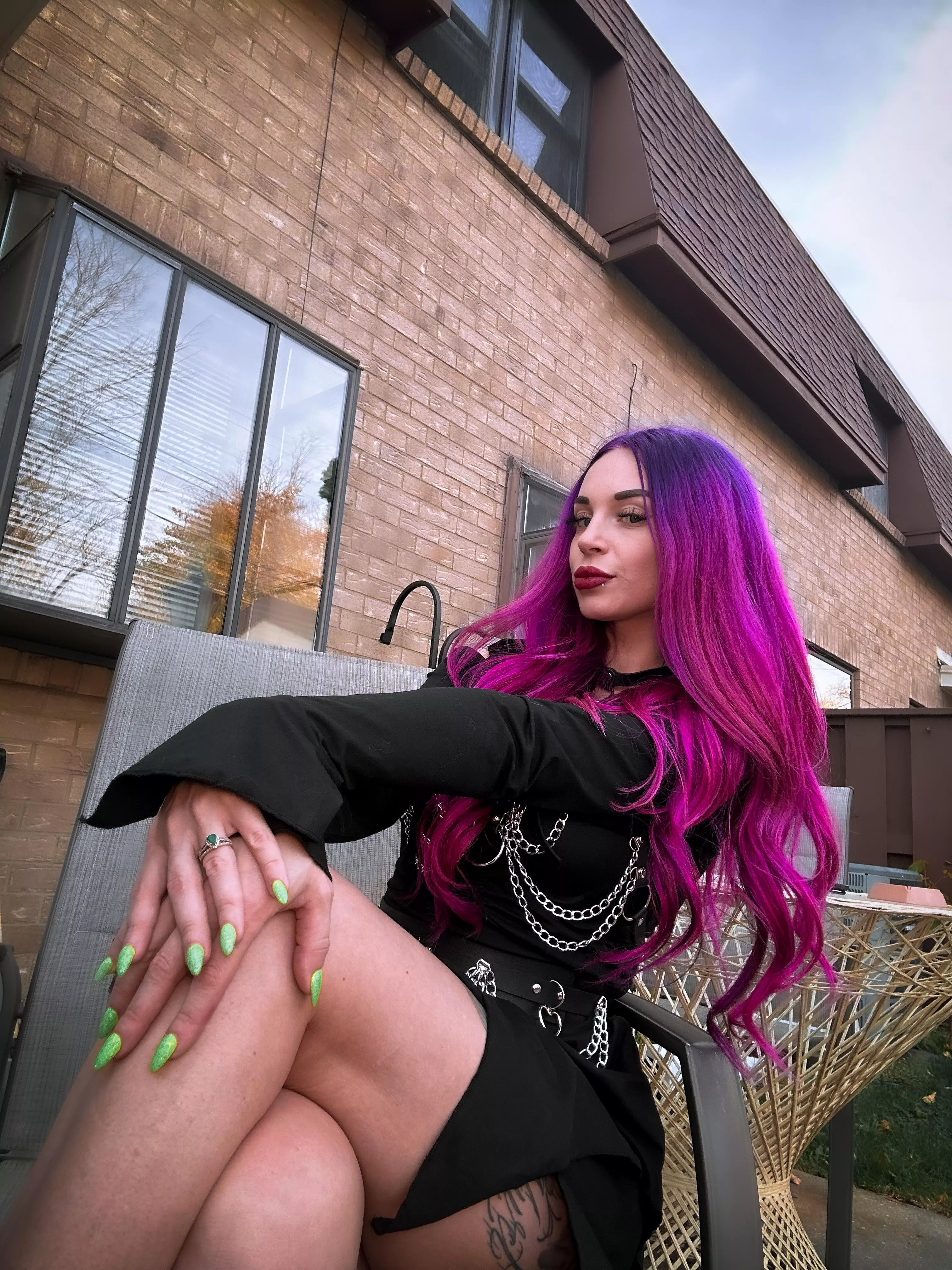 Greetings from ur fav witchy gal