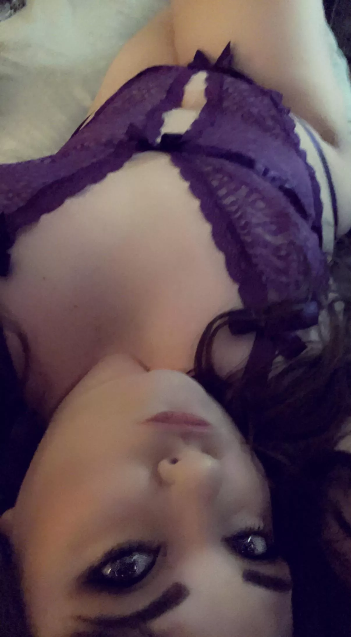 Happy Friday, anyone want to snuggle? I’m cold 🤭