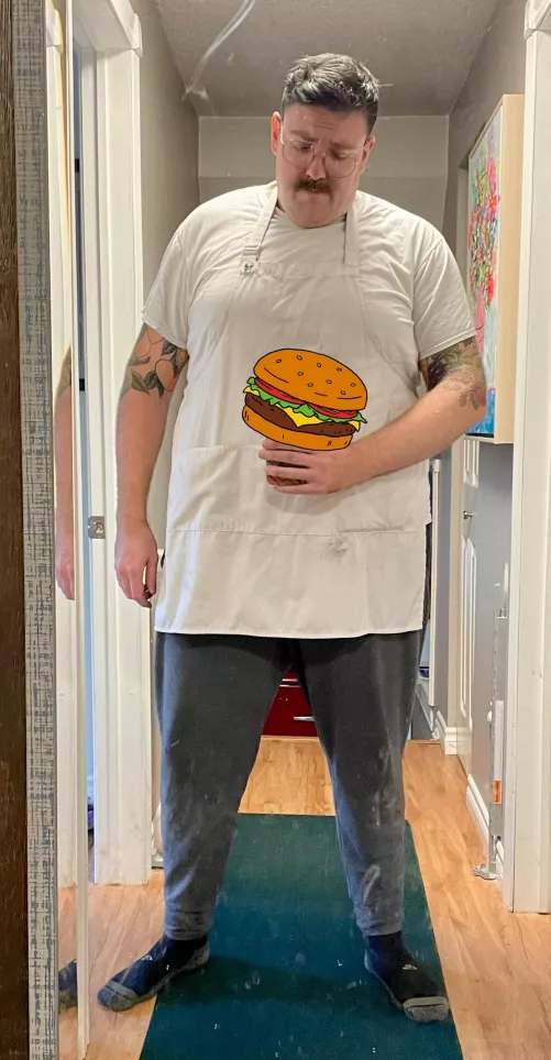 Happy Halloween from this bi dad bear, dressed as his favourite bi dad bear