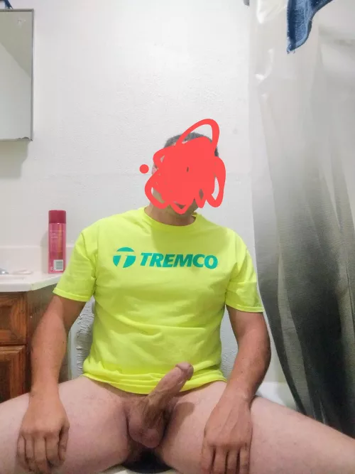 Have a good Friday everyone off to work! Need some fun tonight 