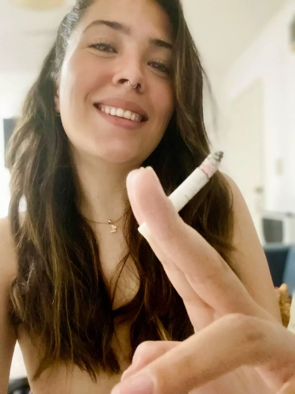 How much do men like it when a woman smokes while you fuck her? 