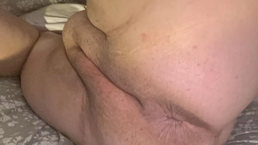I have a big clit but you’d never know with these plump lips 