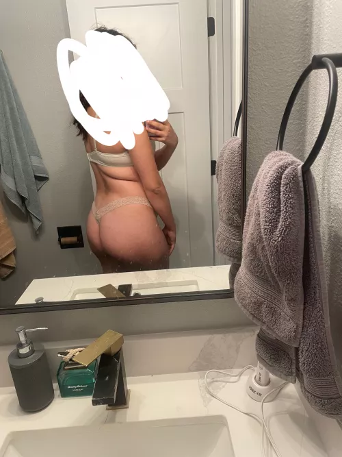 is my ass big 🥺 