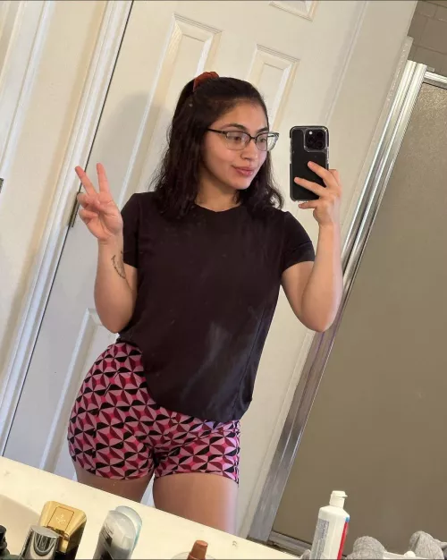 Just wanted to say Happy Halloweeennnn ❤️ Snap saw it first Be Safe!