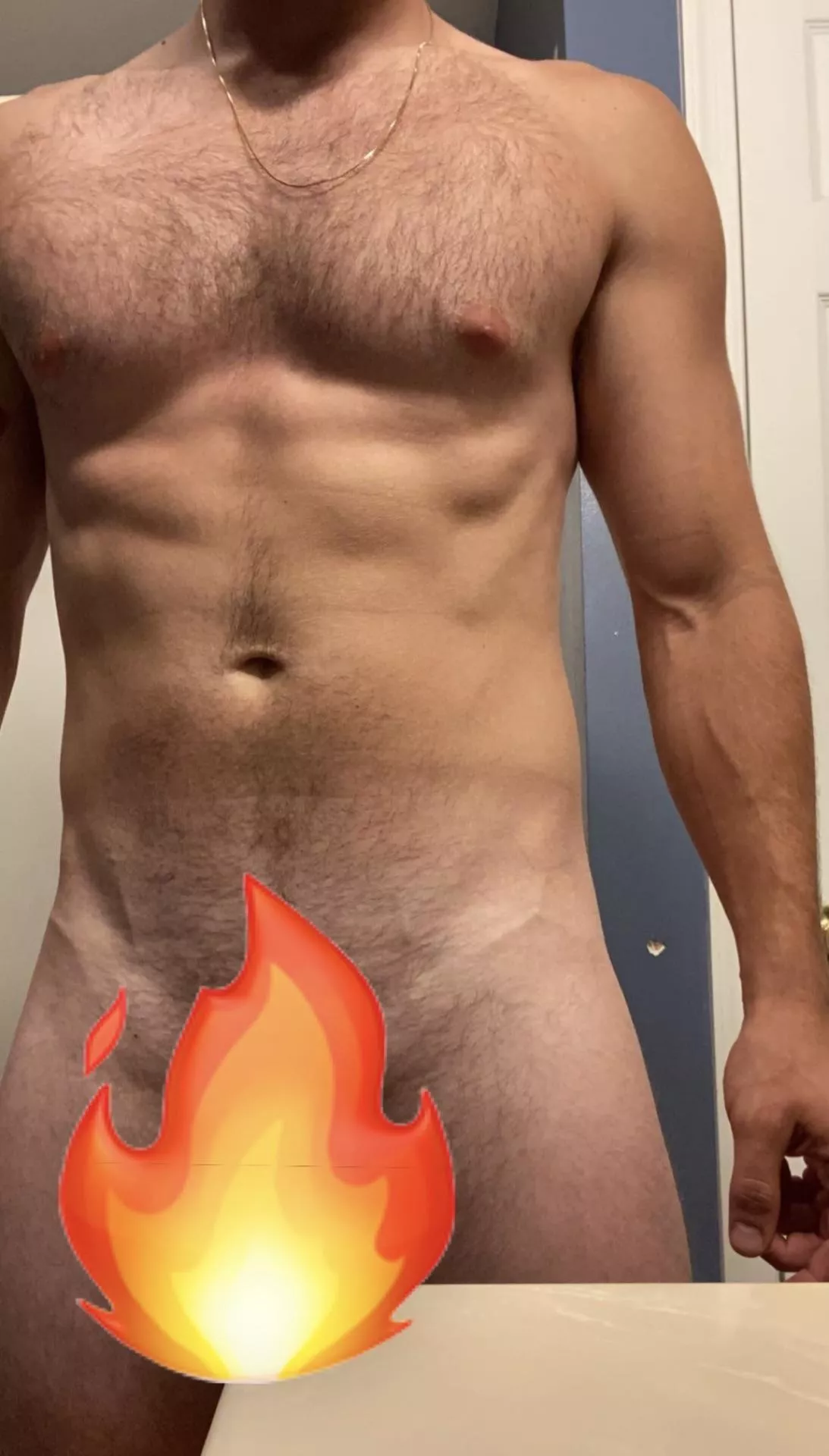 M28[M4F] Looking for something public/spontaneous