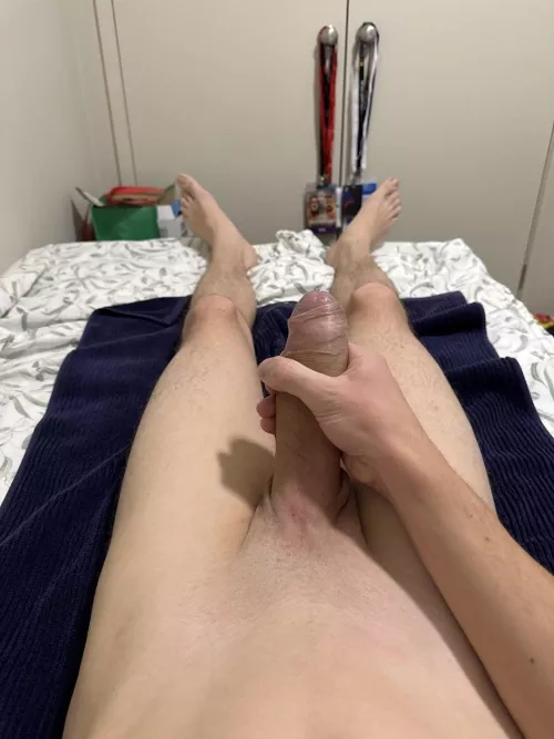 [M4F 28yo] Any real females big or small wanna get their weekend freak on? 😉