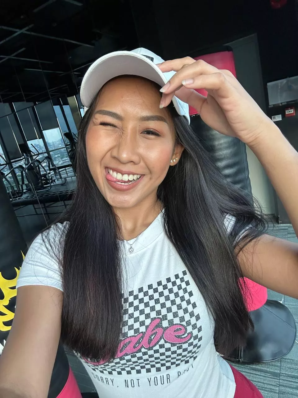 morning selfie at the gym