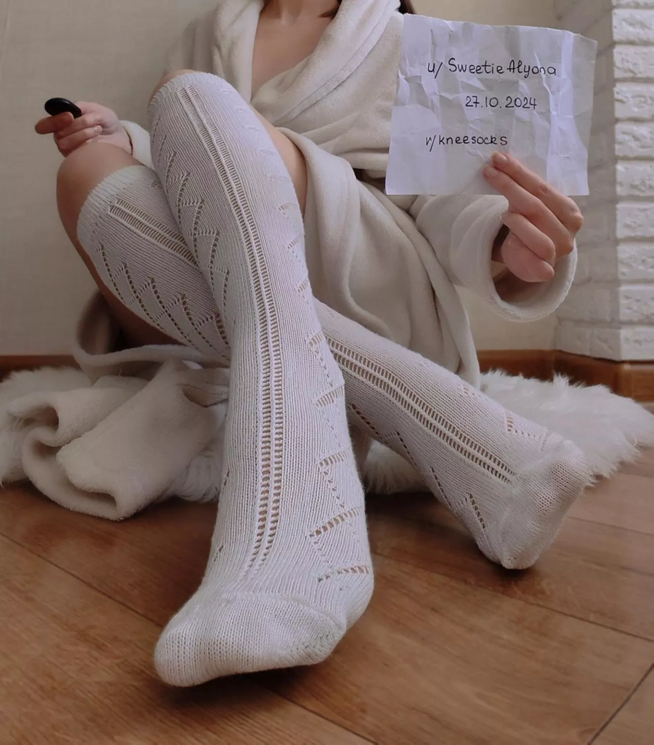my morning starts with my cozy home outfit and verification in r/kneesocks