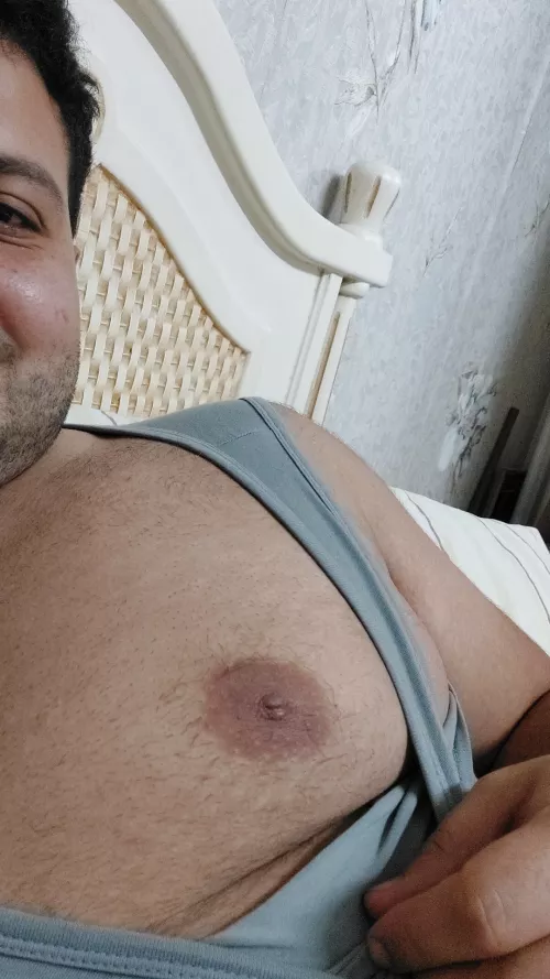 Need a boyfriend to drink my milk