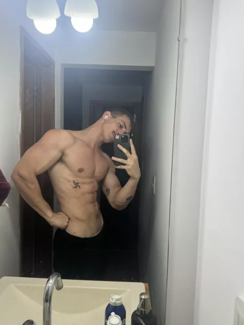 Ready to open your wallet for muscle daddy?