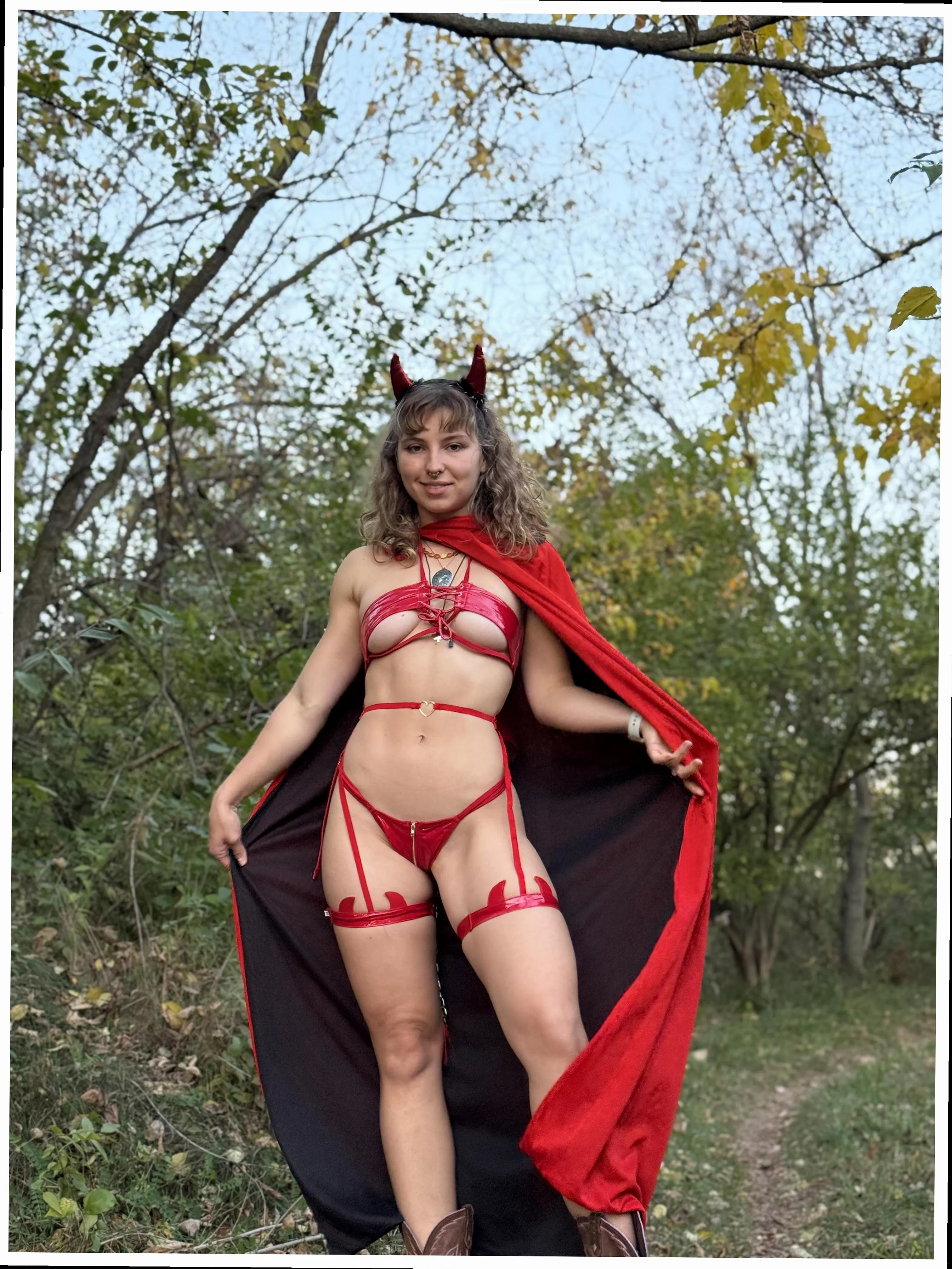 Ruin my pretty face with your cum