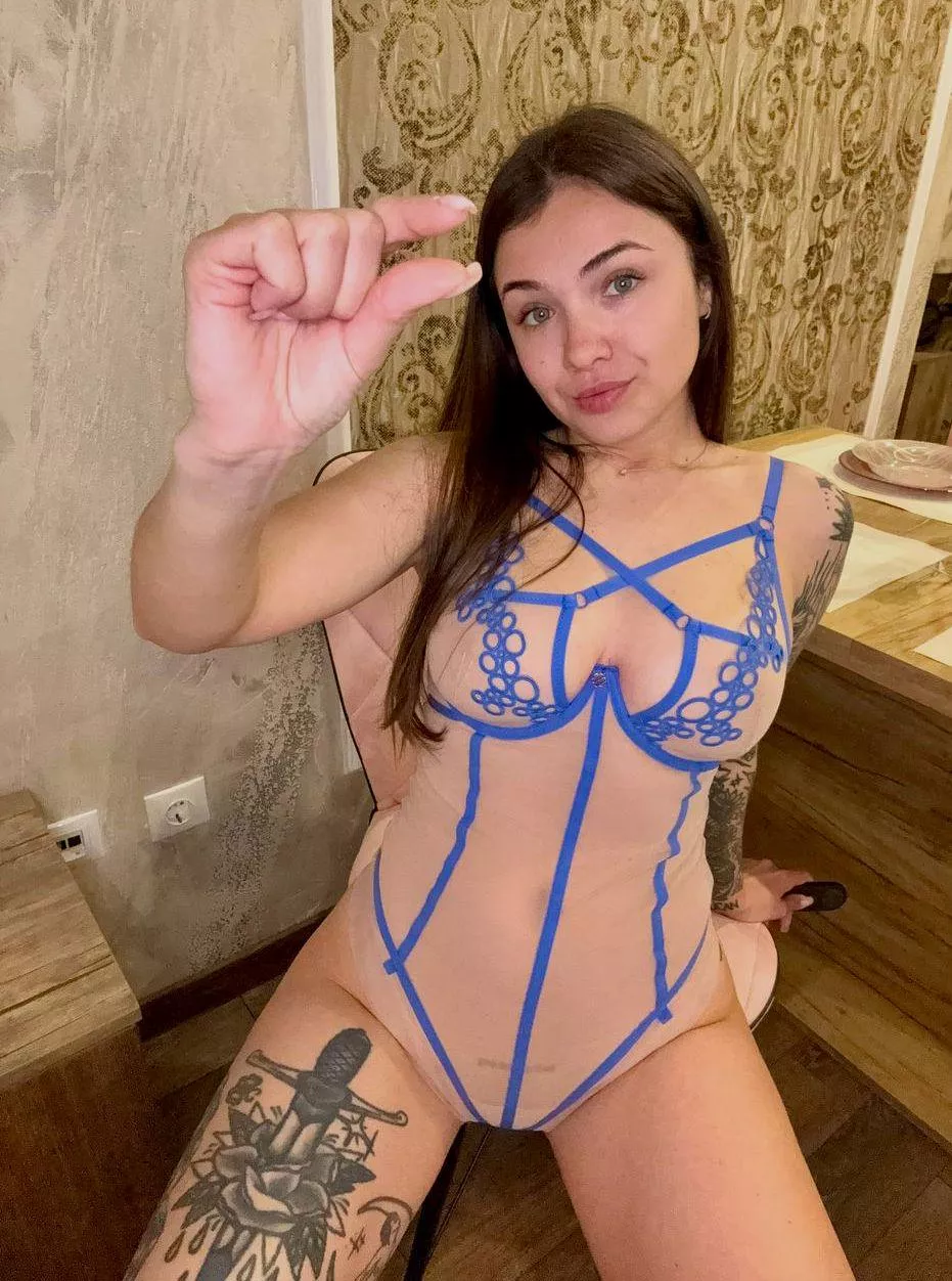 Show me that little thing u have . Dont be shy . Mom will not laugh too long 