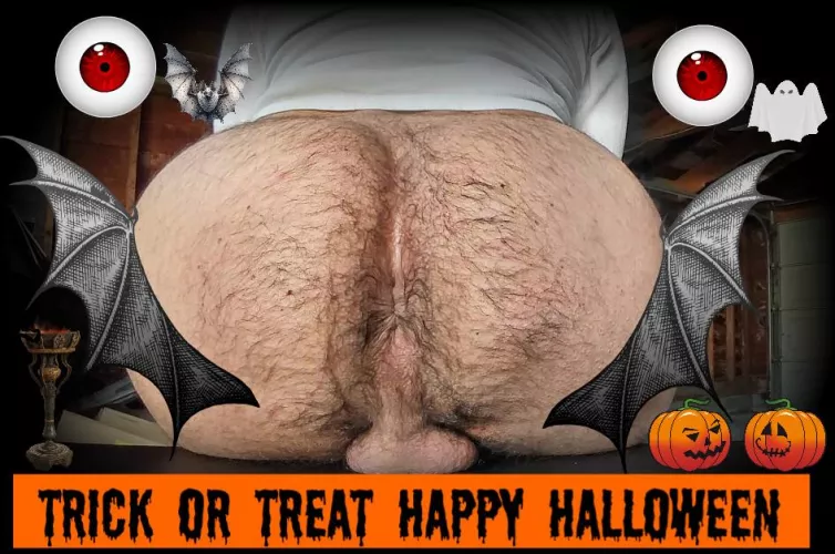 Tasty Halloween treat for all the hairy taint fans.