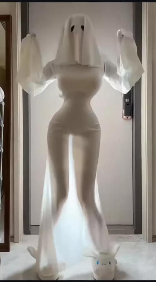 the only ghost i want to hunt me 