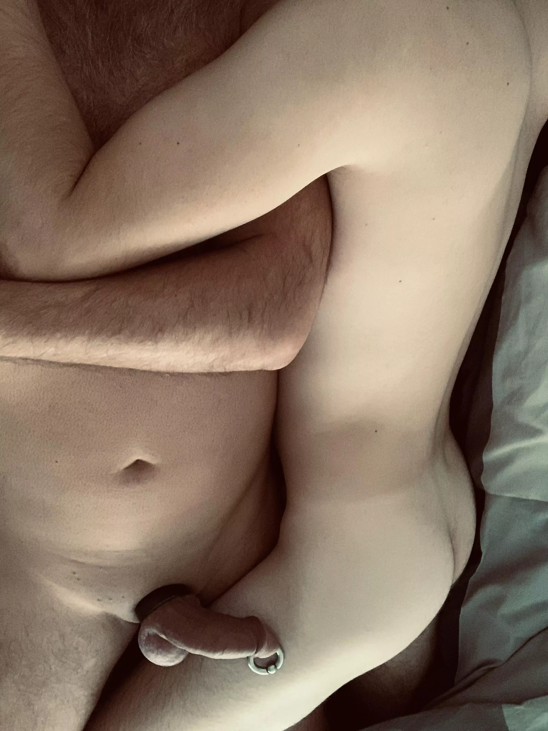Waking up with my twink on this Sunday after a wonderful night! [M49-M21]