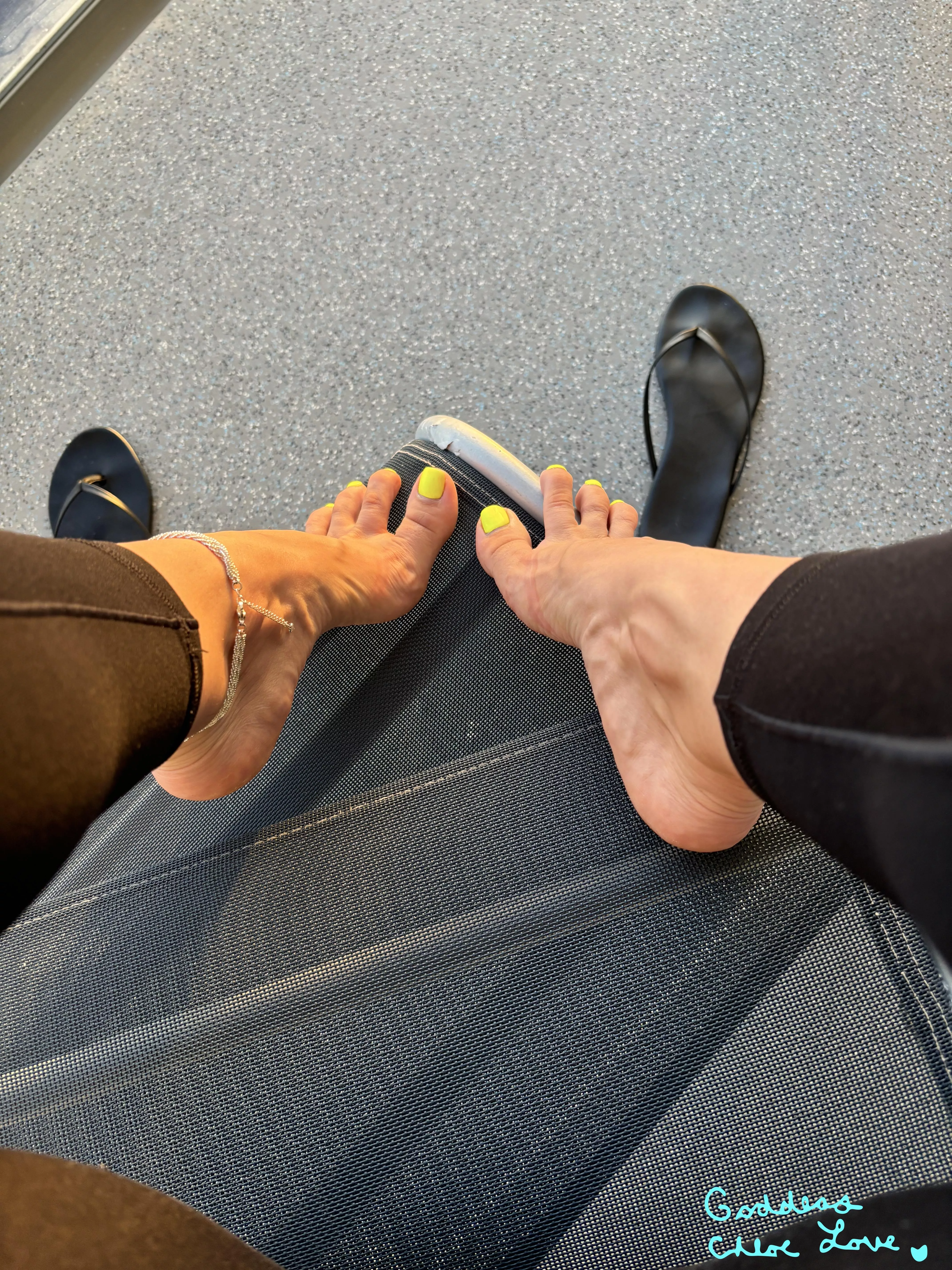 wearing an anklet and flip flops all day