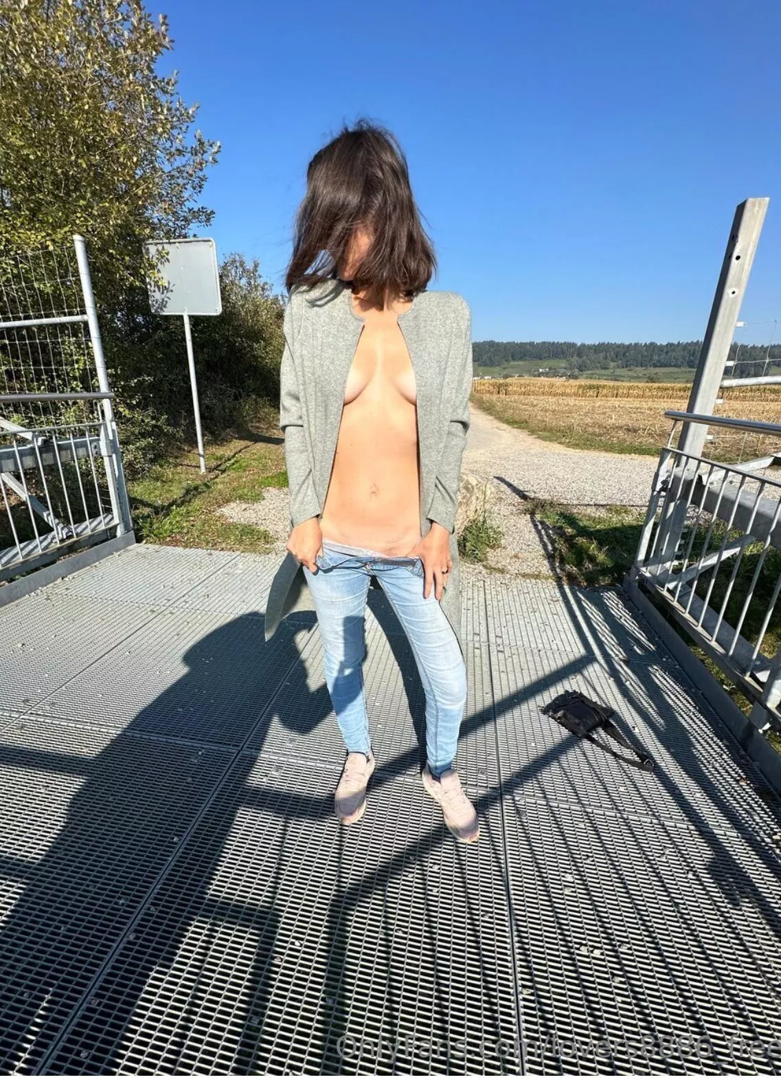 Whats underneath…panty, piercing or nothing (swiss milf)