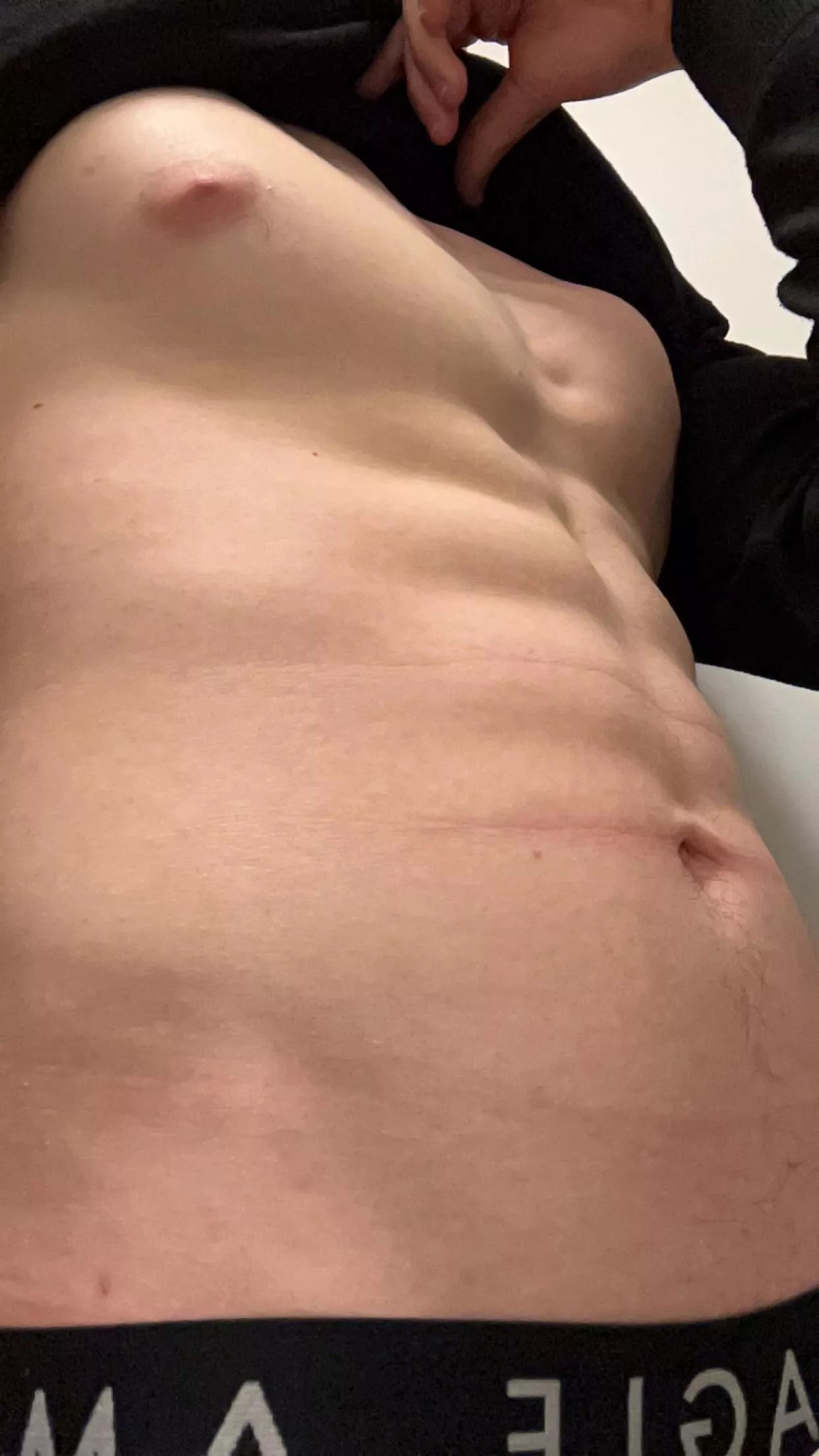 20 looking for fit bros 