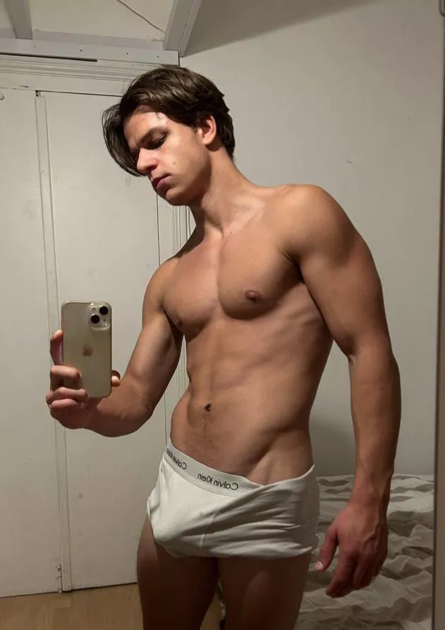 [20][OC]Top or bottom?