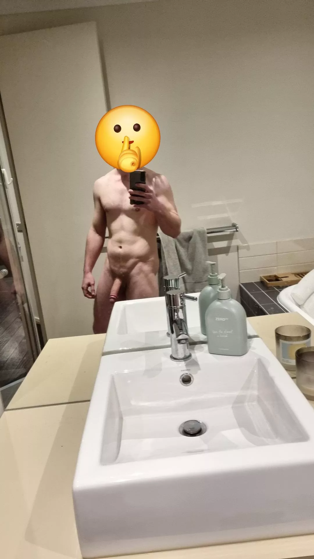 29m 4 f West suburbs looking for someone to chill with or fool around