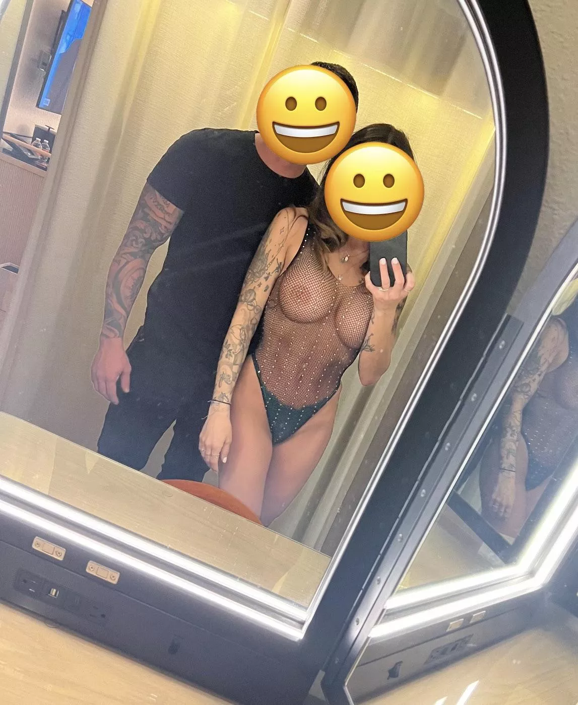 [33M/27F][MF4MF][Las Vegas, NV] Couple Seeking Single F or MF for Full Swap