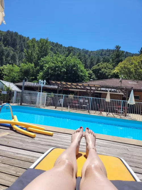 A la piscine 😍😎, qu'en pensez vous ?