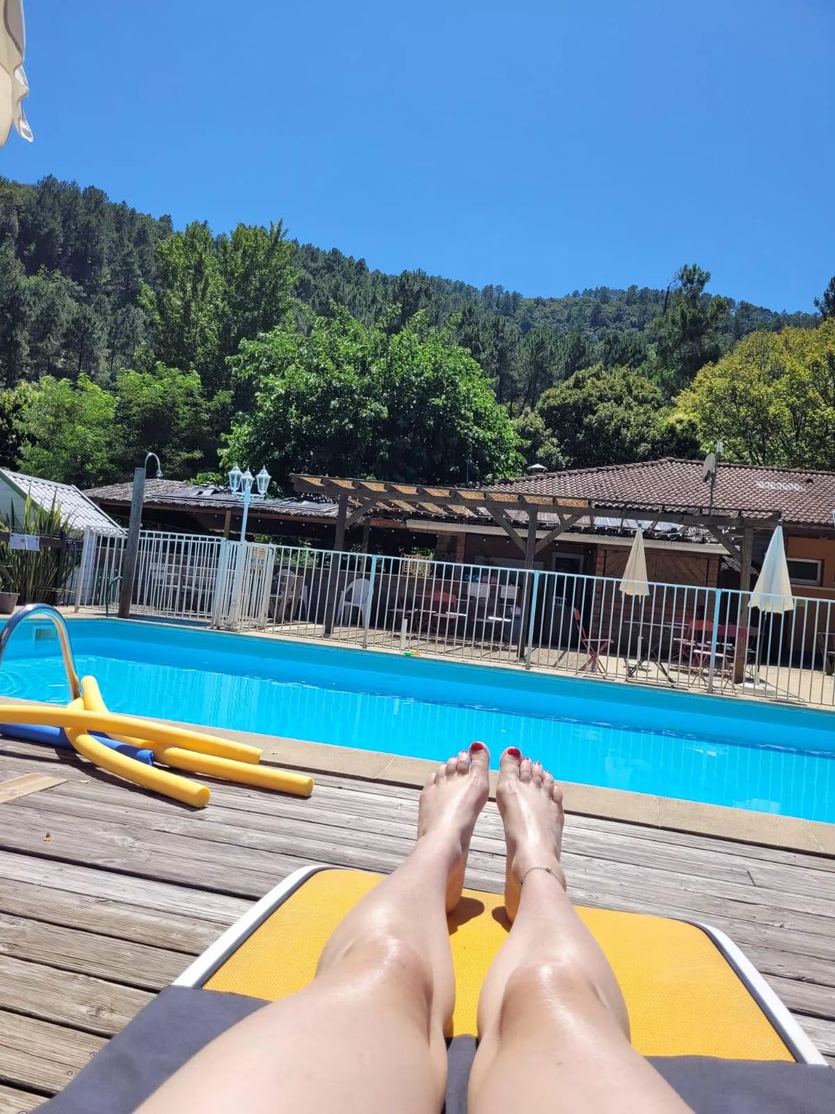A la piscine 😍😎, qu'en pensez vous ?
