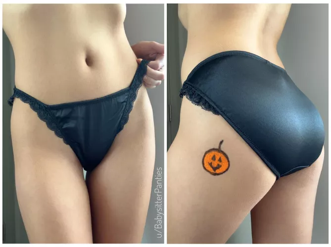 All tricks and no treat for you today? Until you got on this sub... 😍😘