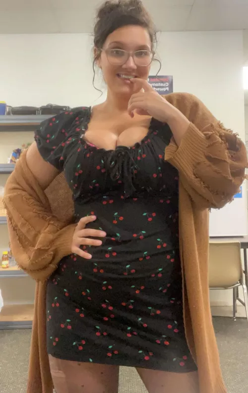 Another office fit. Hope your having a fantastic Friday 