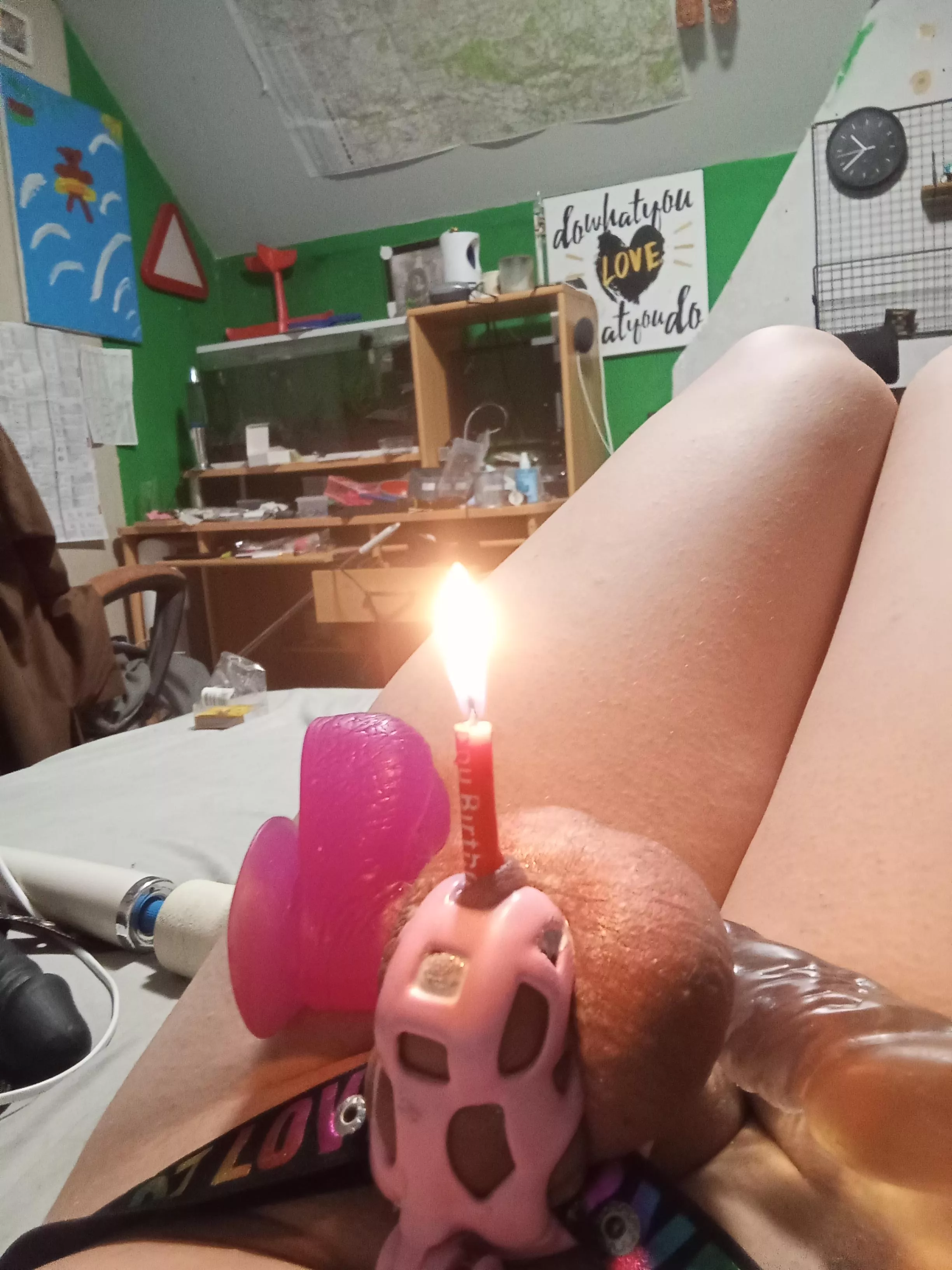 Apparently birthday candles don't drop wax :/