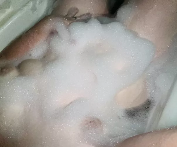 Cone play in the bubbles