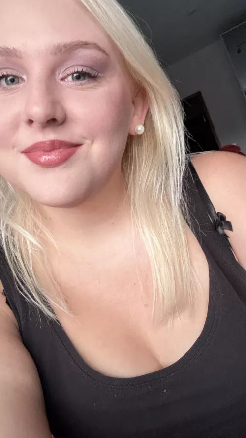 Do I look average, or do I have that sparkle.