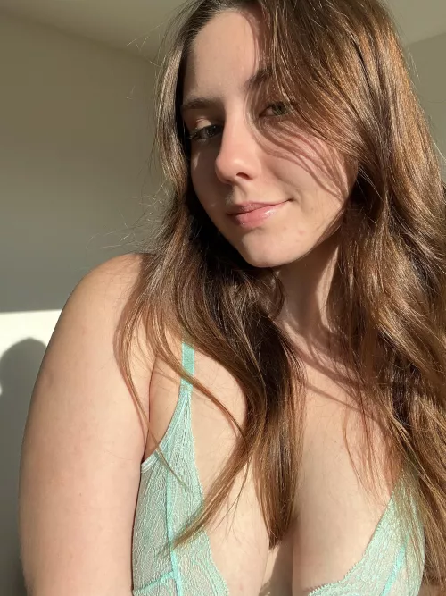 do i look cute or hot