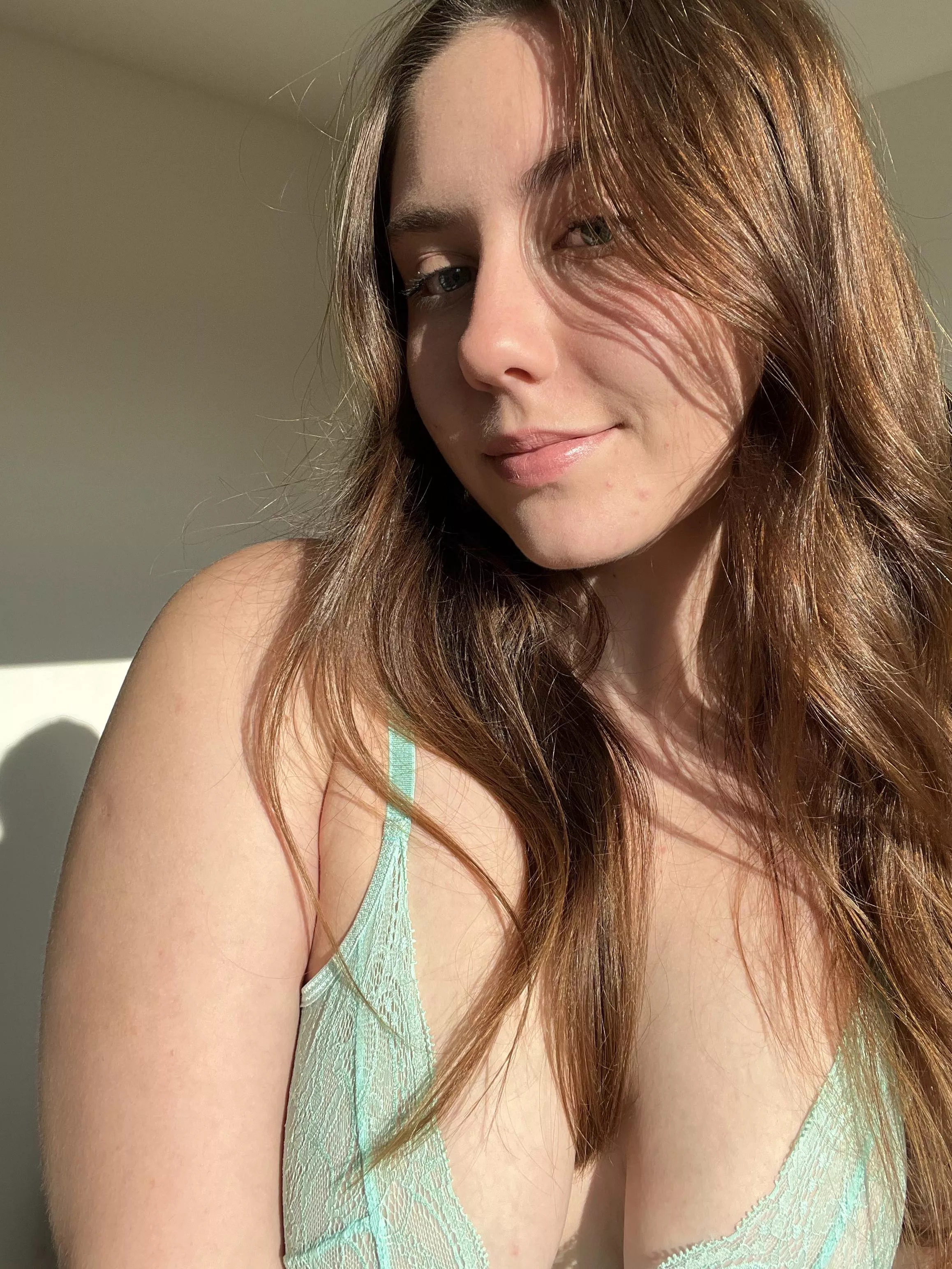 do i look cute or hot