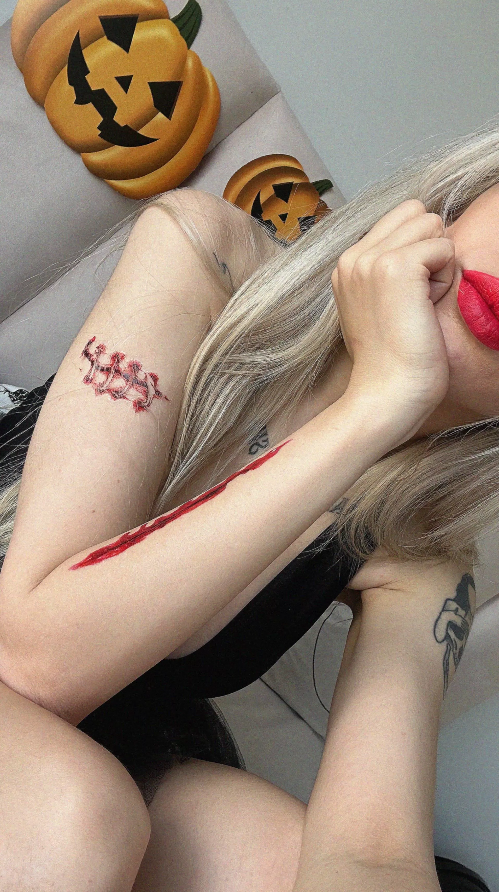 F21 dancing with the devil and loving every minute!