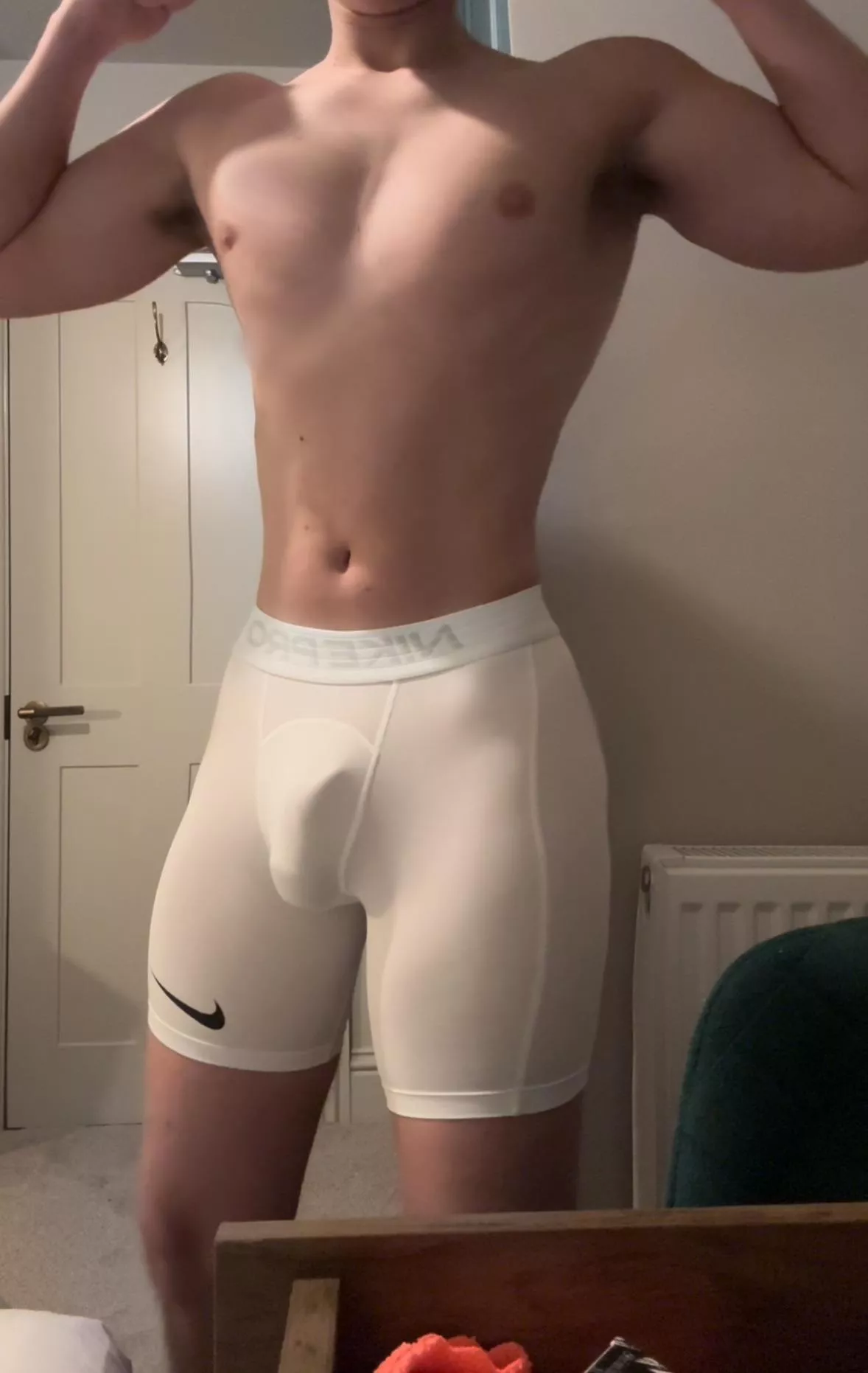 Felt like showing off my sweaty pits and bulge