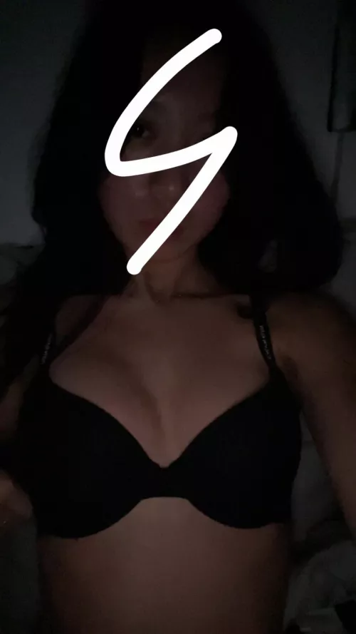 Girl love femboys👀