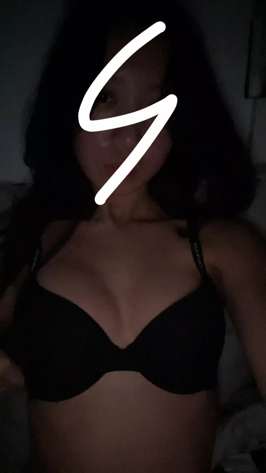 Girl love femboys👀