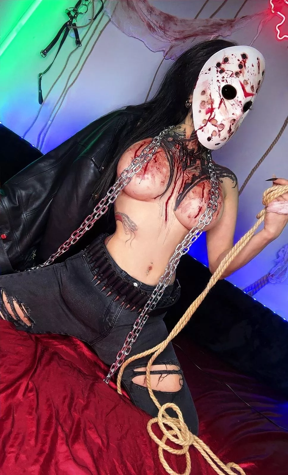 Happy Halloween! My treat is waiting for you