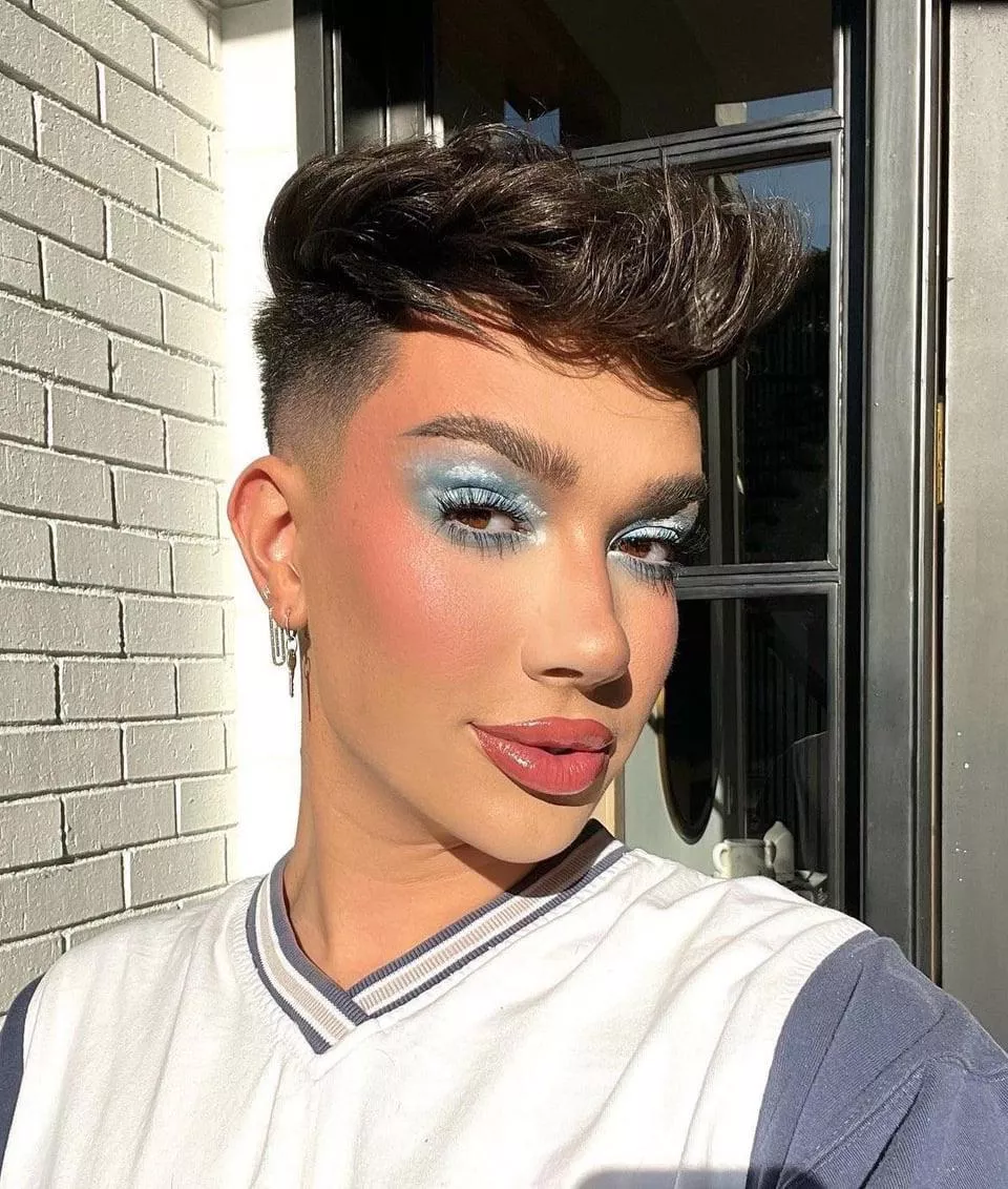 His lips are so juicy 